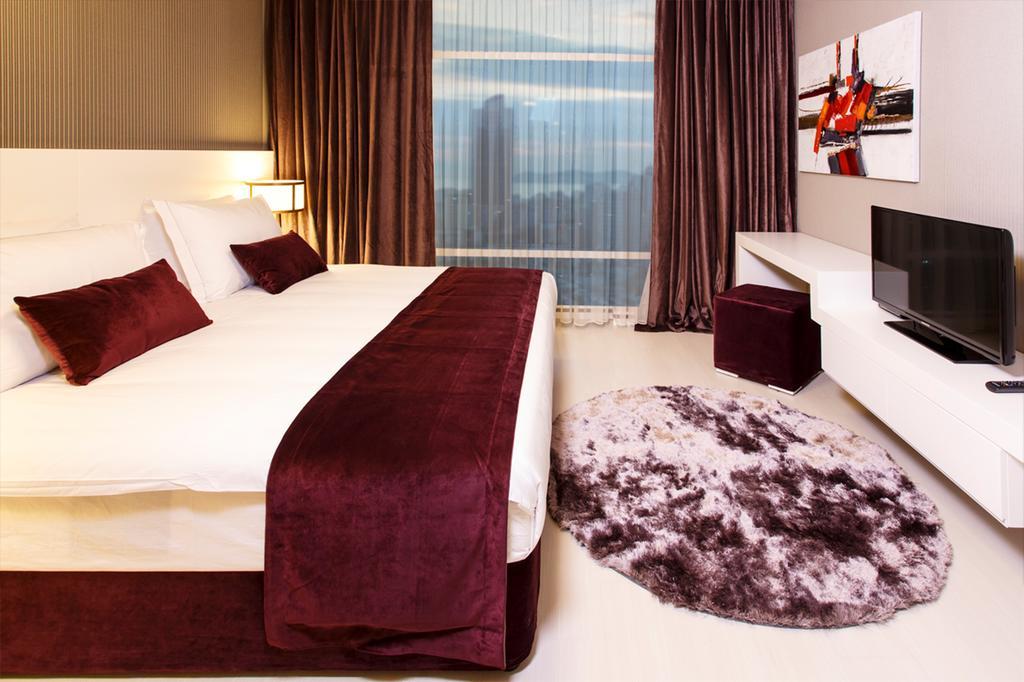 Flora Suites Atasehir Istanbul Exterior photo